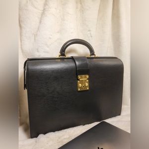 Authentic pre-owned Louis Vuitton Serviette Fermoir epi black briefcase